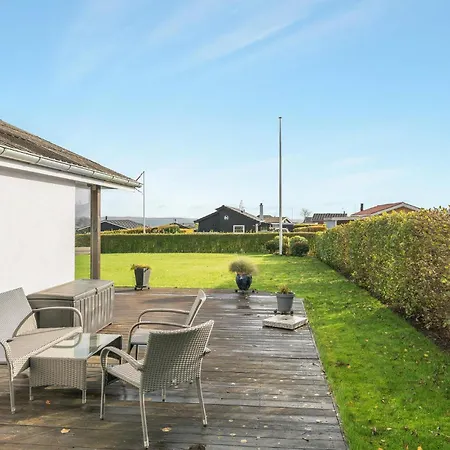Holiday home Awesome In With House Sea View Hejls